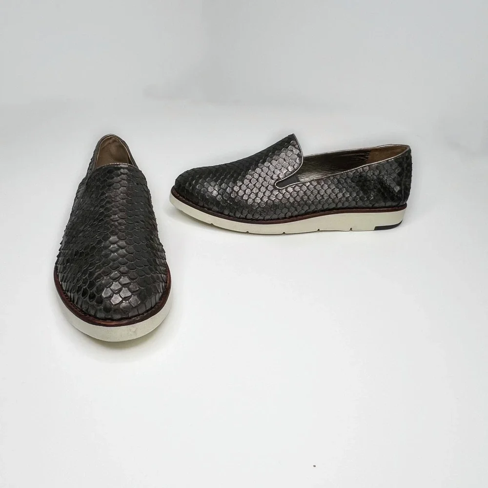 JOHNSTON &‎ MURPHY Embossed Slip on Leather Loafers 9